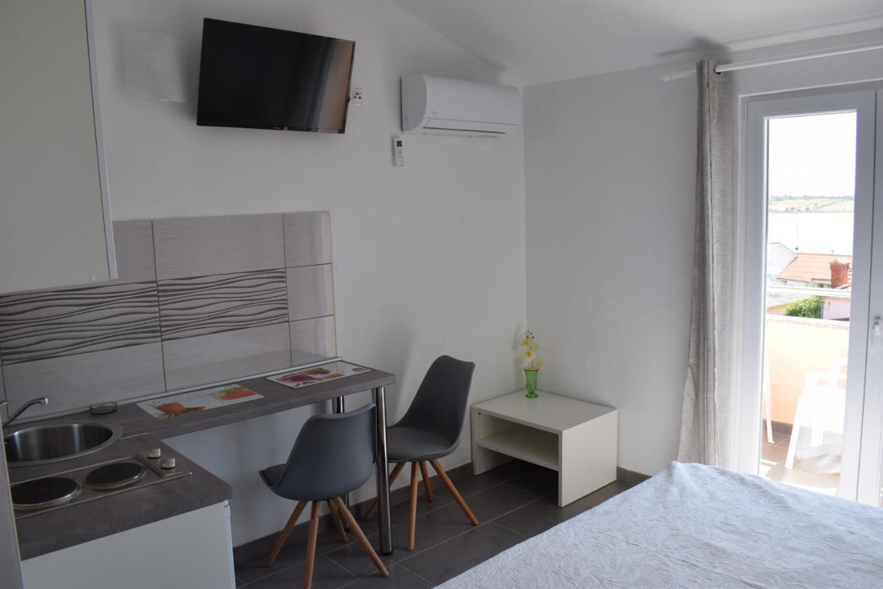 Apartmani Katica Novalja Extérieur photo