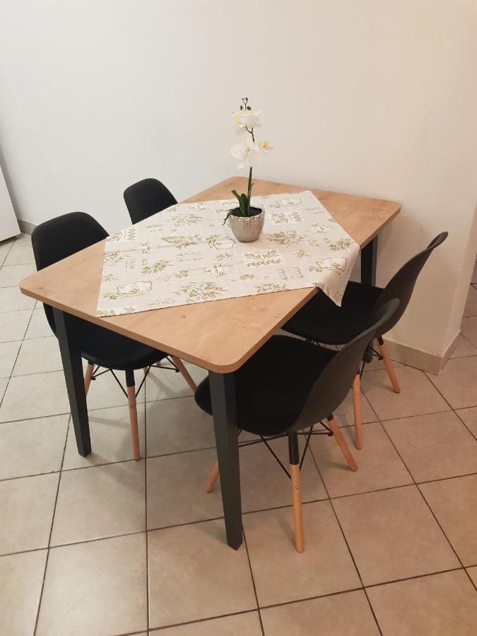 Apartmani Katica Novalja Extérieur photo